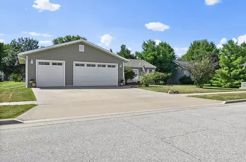 419 N Lori St, Shell Rock, IA 50670