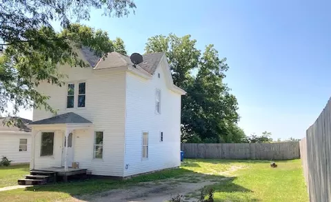 201 W South, Greene, IA 50636