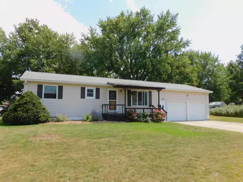 1401 Howard St, Nashua, IA 50658