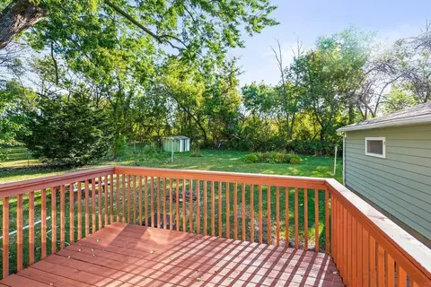 Exterior - 823 Progress Ave, Waterloo, IA 50701 photo 1 of 2