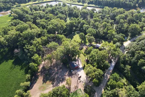 13101 Chariot Rd, Elgin, IA 52141