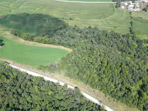 000 Tbd Round Prairie Dr, Waukon, IA 52172