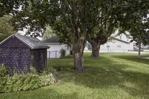 405 E Main St, Caledonia, MN 55921 photo 6