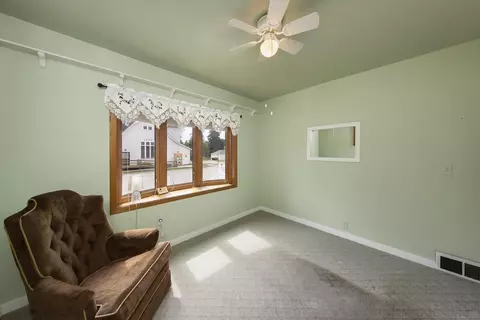 405 E Main St, Caledonia, MN 55921 photo 10