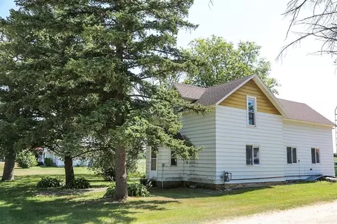 205 E South St, Greene, IA 50636