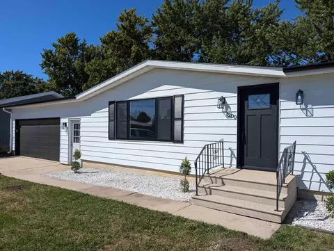 1200 NW 3rd St, Independence, IA 50644