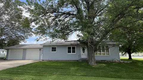 205 S Brown St, Lawler, IA 52154