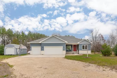 6800 N Butler Rd, Cedar Falls, IA 50613
