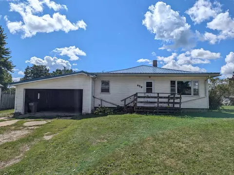 456 W Stoneman St, Postville, IA 52162