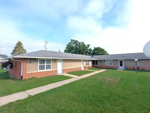 500 Pike St, Ridgeway, IA 52165