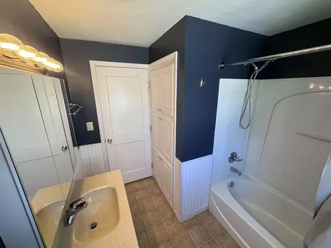 801 Hickory St, Waterloo, IA 50701 photo 14