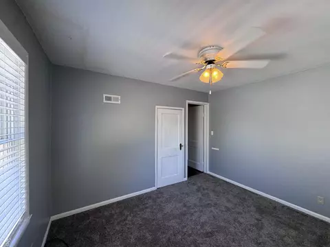 801 Hickory St, Waterloo, IA 50701 photo 12