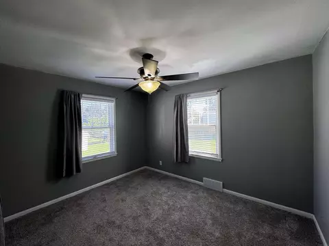 801 Hickory St, Waterloo, IA 50701 photo 11