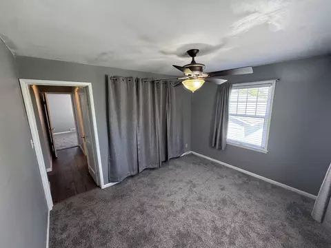 801 Hickory St, Waterloo, IA 50701 photo 9