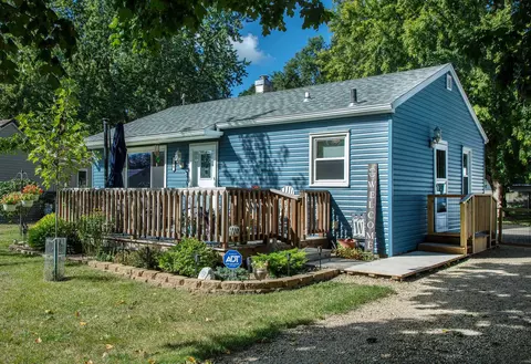 109 Mary Dr, Evansdale, IA 50707