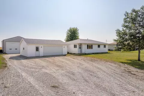 11603 Kimball Ave, Waterloo, IA 50701