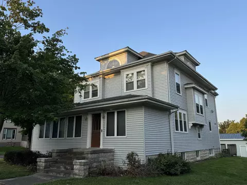 511 3rd St, Parkersburg, IA 50665