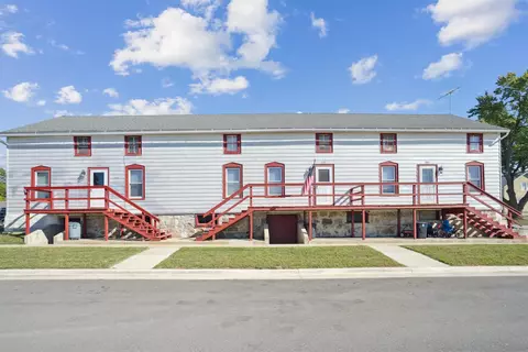 102 NW 2nd Ave, Tripoli, IA 50676