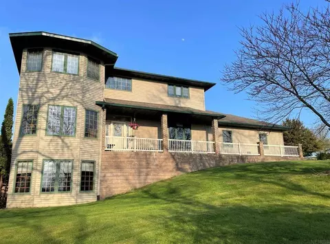 2396 Shagbark Ln, Decorah, IA 52101