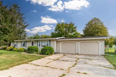 205 Thelma St, Hudson, IA 50643