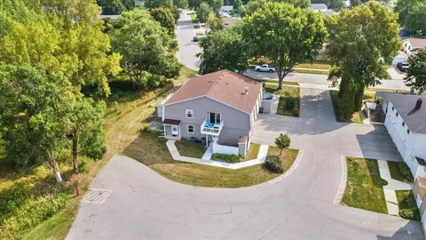 4867 Harmony Pl, Waterloo, IA 50701