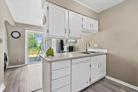 4867 Harmony Pl, Waterloo, IA 50701 photo 10