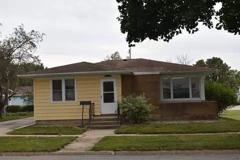 426 State St, Osage, IA 50461
