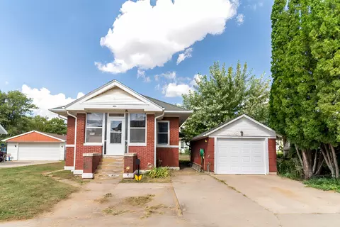 403 I Ave, Grundy Center, IA 50638