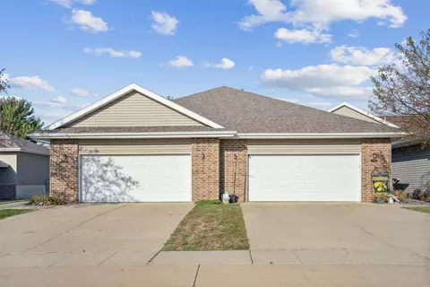 1404 Aspen Dr, Waterloo, IA 50701