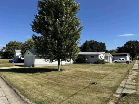 119 Mitchell St, Ackley, IA 50601 photo 5