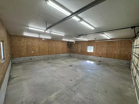 119 Mitchell St, Ackley, IA 50601 photo 9