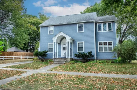 508 NW 4th St, Waverly, IA 50677
