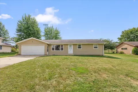 1206 Wemple St, Parkersburg, IA 50665