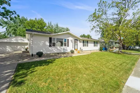 3930 Del Matro Rd, Waterloo, IA 50701