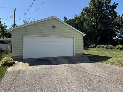 Other - 324 Ivanhoe Rd, Waterloo, IA 50701 photo 1 of 11