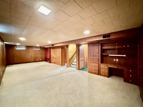 Other - 324 Ivanhoe Rd, Waterloo, IA 50701 photo 4 of 11