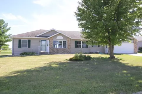 10330 Echo Valley Rd, West Union, IA 52175