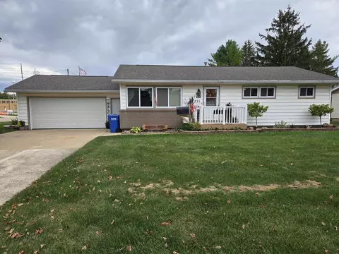 725 E 2nd Ave, Cresco, IA 52136