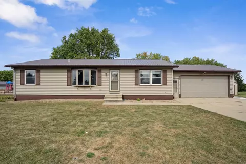 519 Sal Ave, Dunkerton, IA 50626