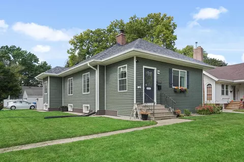 1332 Kimball Ave, Waterloo, IA 50702
