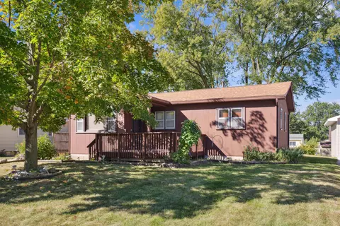 531 Helmet Ave, Waterloo, IA 50703