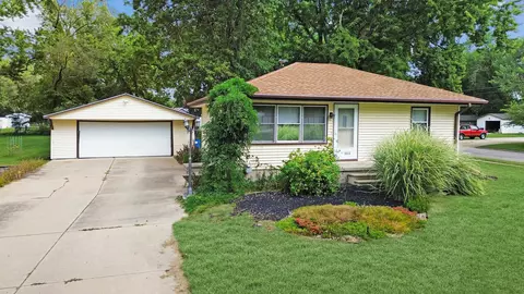 165 Trail Ave, Evansdale, IA 50707