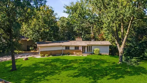 119 River Ridge Rd, Cedar Falls, IA 50613