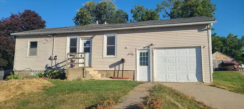 503 SW 2nd Ave, Waukon, IA 52172