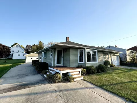 308 SE 1st Ave, Waukon, IA 52172