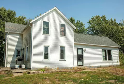 12946 I Ave, Aplington, IA 50604