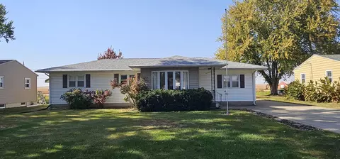 501 3rd St, Washburn, IA 50702