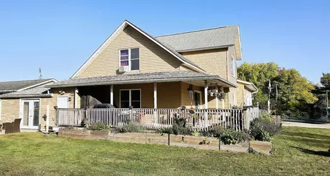 201 N Brush St, Lawler, IA 52154