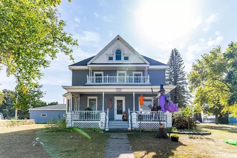 908 Randall St, Reinbeck, IA 50669