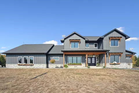 20623 270th St, Parkersburg, IA 50665